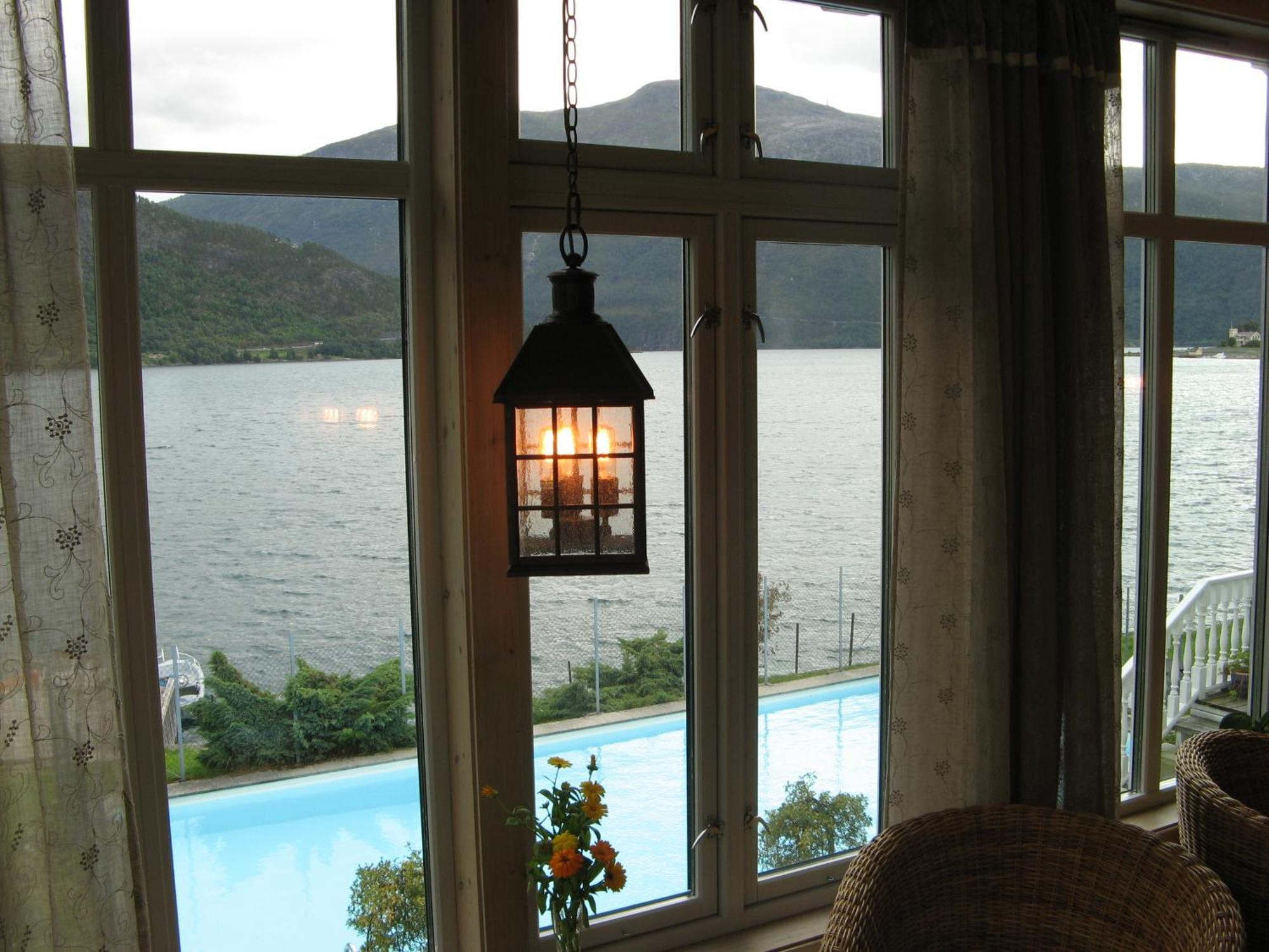 Hofslund Fjord Hotel Согндал Экстерьер фото