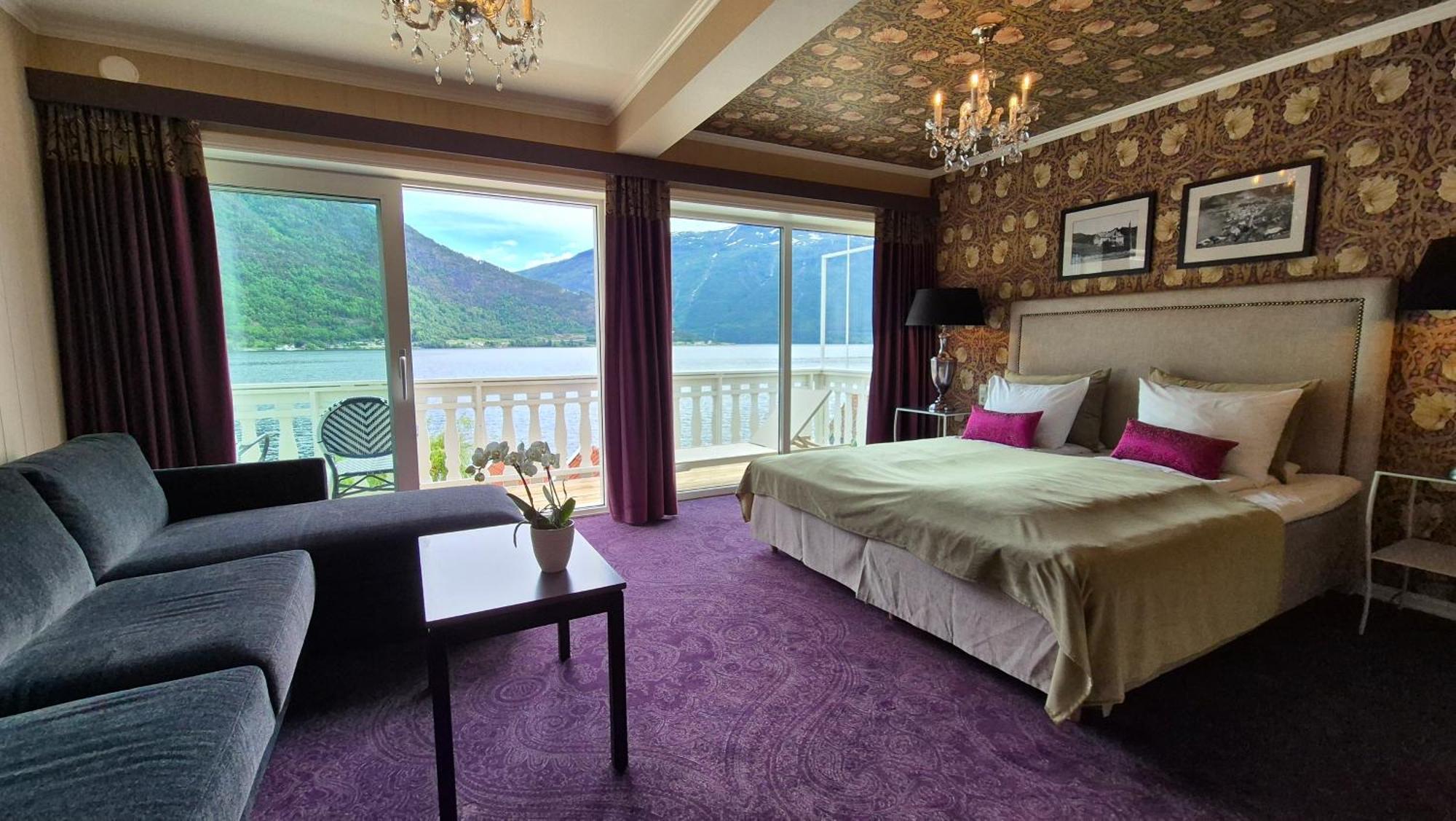 Hofslund Fjord Hotel Согндал Экстерьер фото