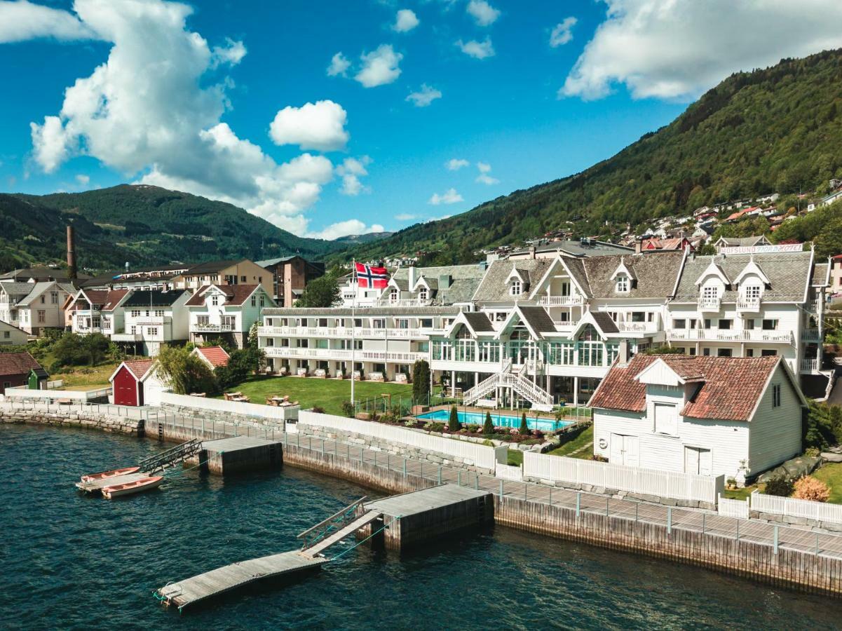Hofslund Fjord Hotel Согндал Экстерьер фото