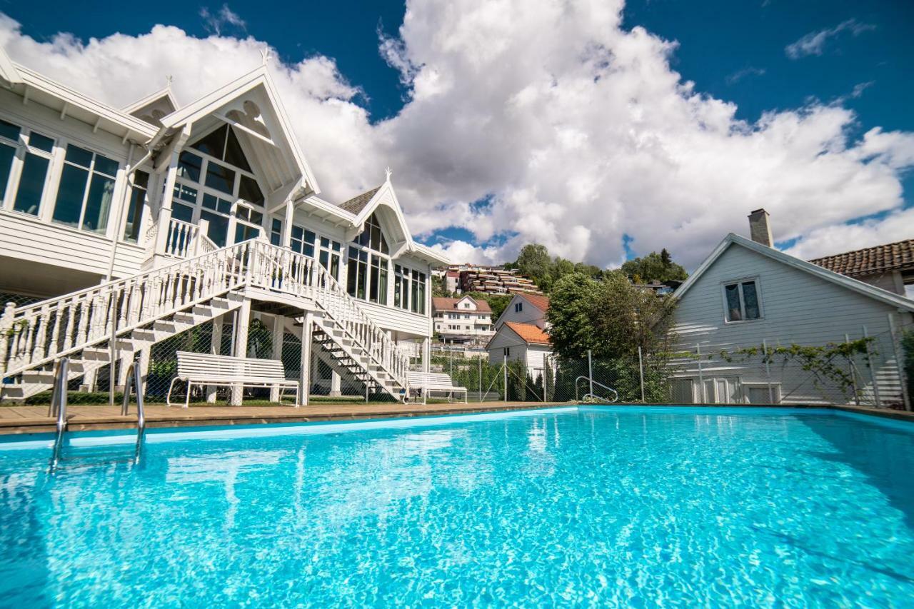 Hofslund Fjord Hotel Согндал Экстерьер фото