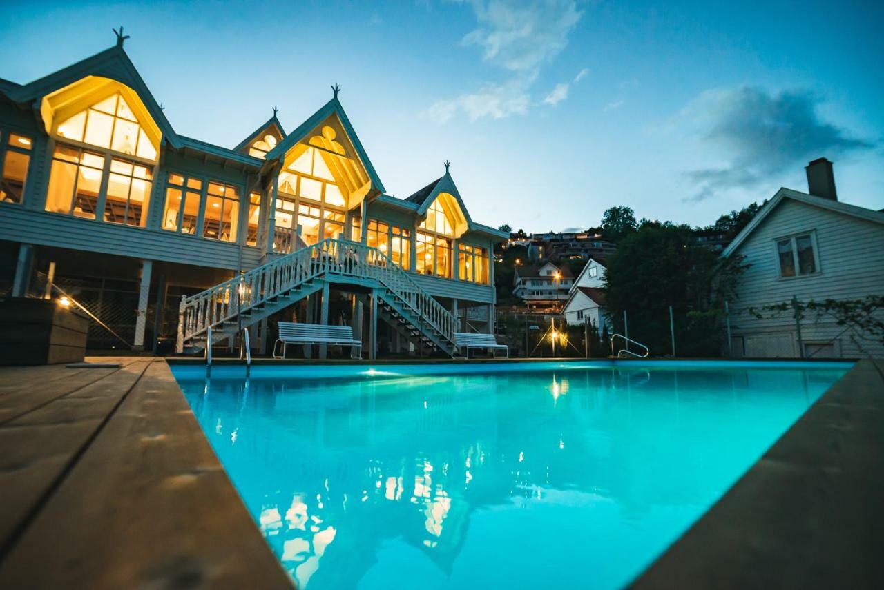 Hofslund Fjord Hotel Согндал Экстерьер фото